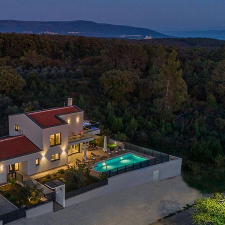 Villa Izabel With Hot Whirpool Крница Экстерьер фото